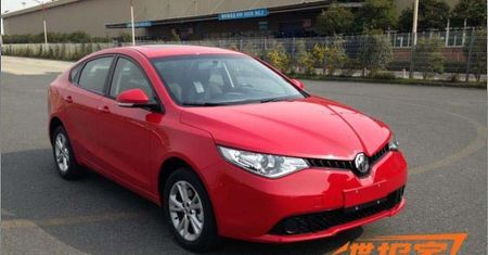 MG5 sedan na zdjęciach szpiegowskich