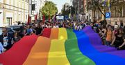 "Wszyscy korzystają w Polsce z ochrony prawnej". Rząd odpowiada KE ws. uchwał samorządów o "ideologii LGBT"