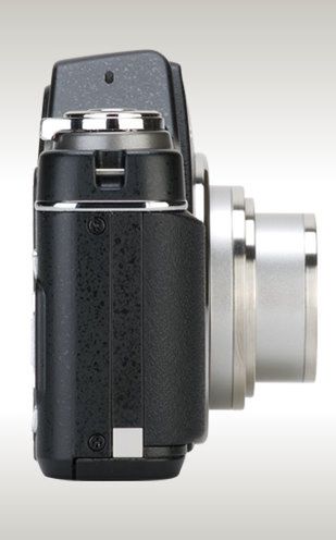 Kompakt w stylu retro: Pentax Optio I-10 9