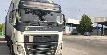 Siedział za kierownicą. "Nie było z nim żadnego kontaktu"
