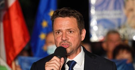 Wybory prezydenckie 2020. Rafał Trzaskowski zapytany o ścieki. Buczenie i gwizdy zgromadzonych