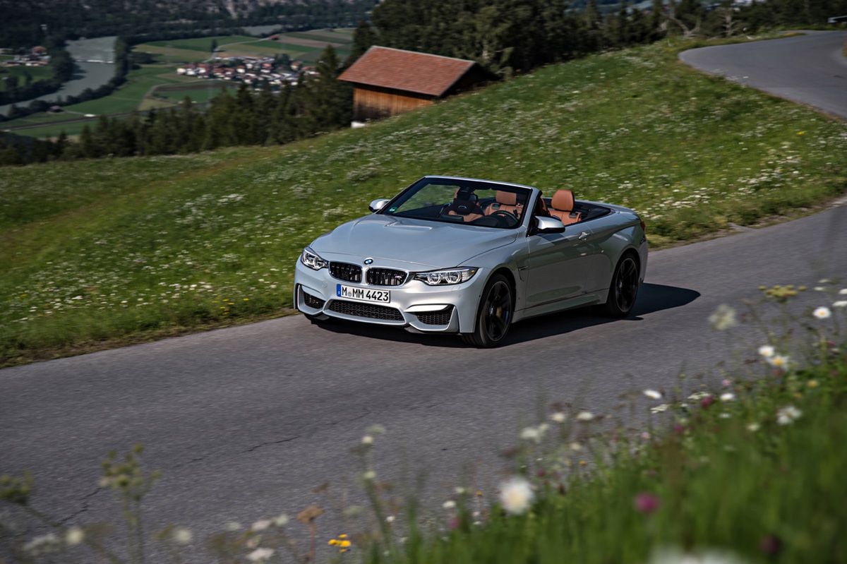 Ogromna galeria zdjęć z kabrioletem BMW M4 149