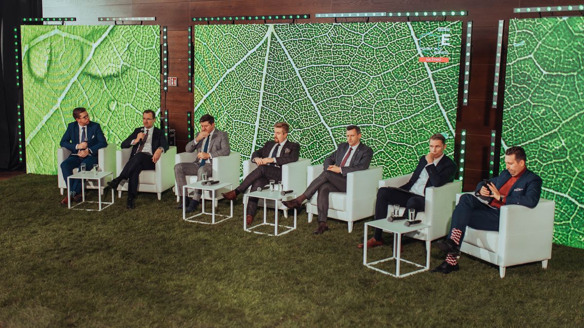 Debata "Dekarbonizacja – przyszłość efektywnego ciepłownictwa"