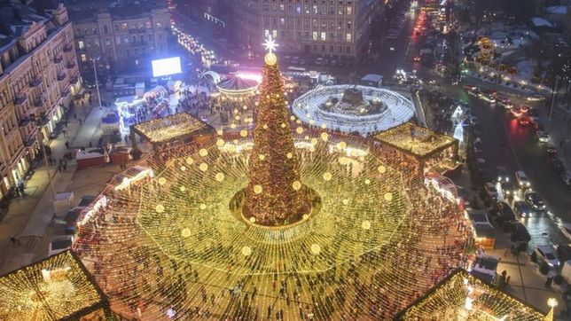 Святкування Нового року на Софійській площі у Києві, 1 січня 2022 року