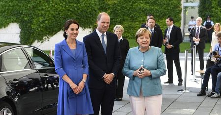 Angela Merkel wita Kate i Williama w Berlinie (ZDJĘCIA)