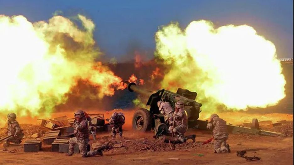 Północnokoreańska artyleria na manewrach