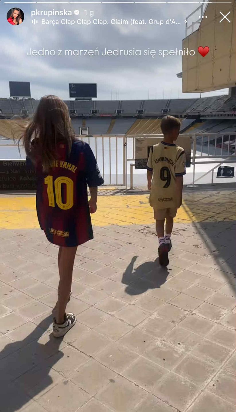 Dzieci Pauliny Krupińskiej podczas zwiedzania Barcelony