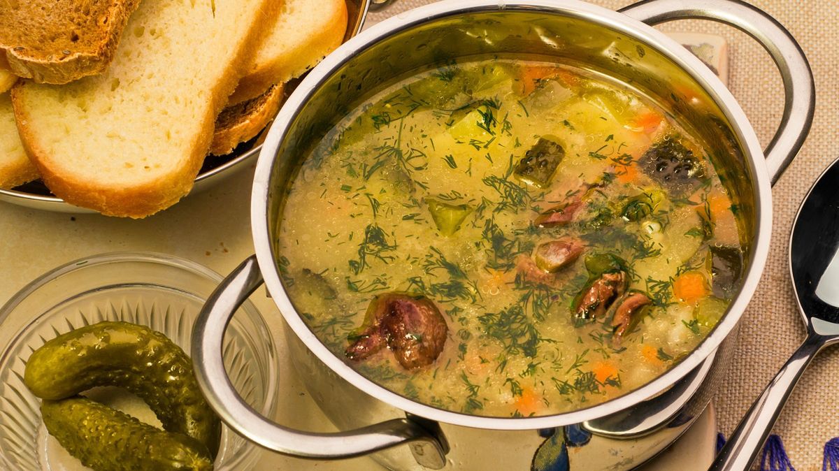 Rosyjska zupa ogórkowa - rosolnik