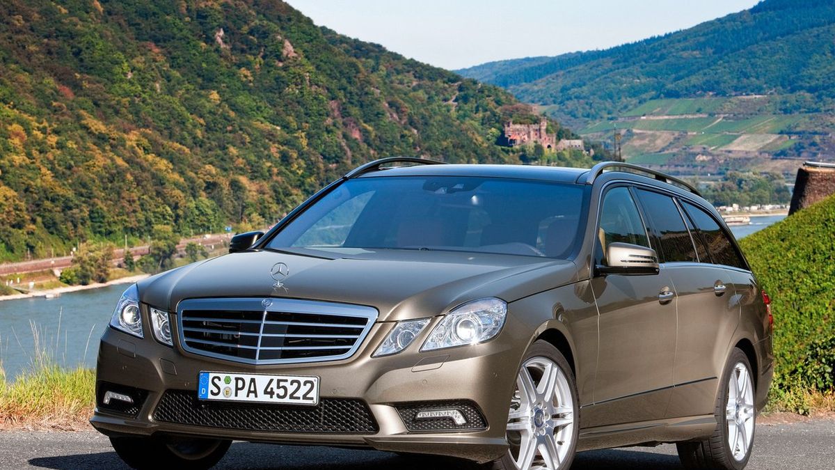 Mercedes Klasy E to zdecydowany król dużych przebiegów.