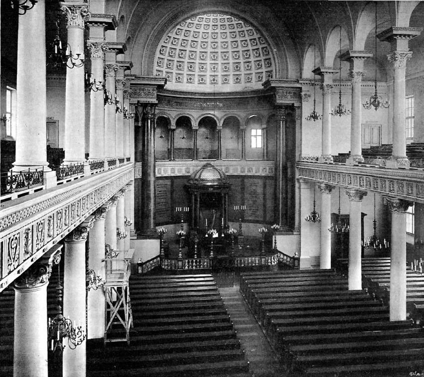 Wnętrze Wielkiej Synagogi