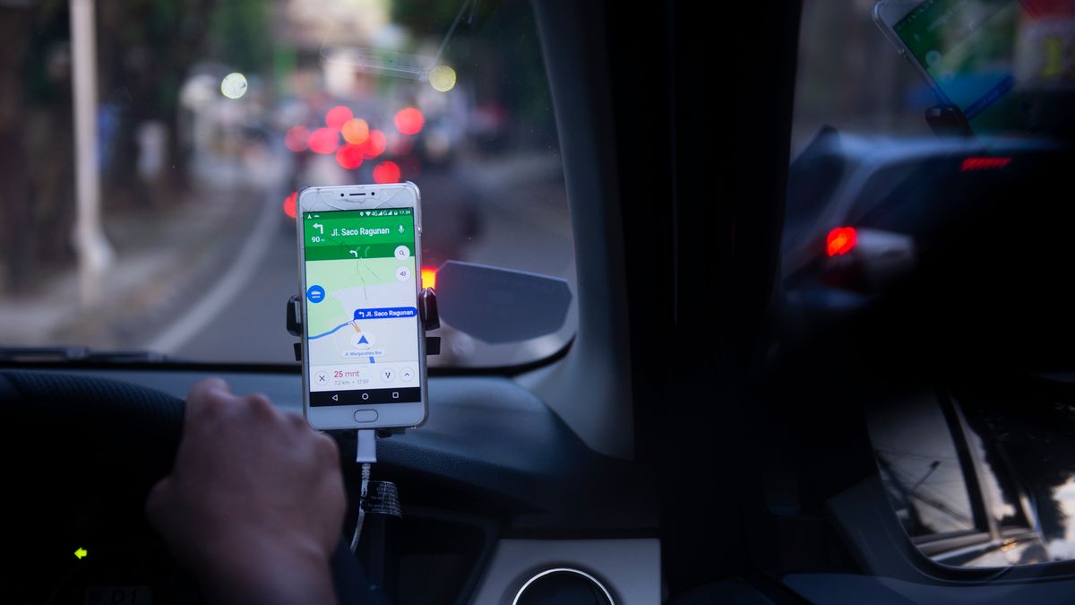 Pierwsze osoby mogą już korzystać z nowego interfejsu Androida Auto (Getty Images)