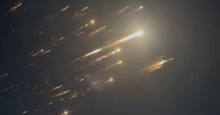 Wybuch Starship na nagraniach. Szczątki rakiety rozjaśniły niebo
