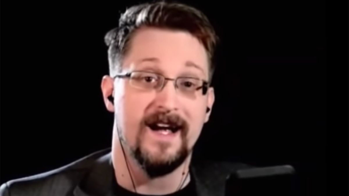 Edward Snowden zaczął nieoczekiwanie zniechęcać inwestorów do wchodzenia w kontakty biznesowe z organizatorem konferencji