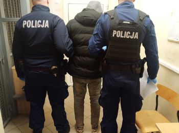 Przewoził osobówką 8 osób. Francuz zatrzymany pod Biskupcem