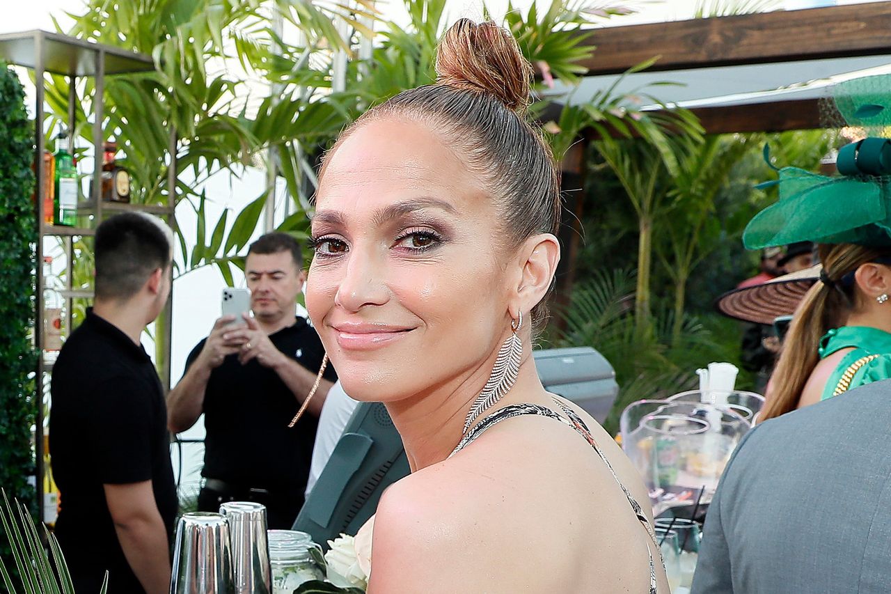 Jennifer Lopez pokazała zdjęcie po treningu. Coś innego zwróciło uwagę fanów