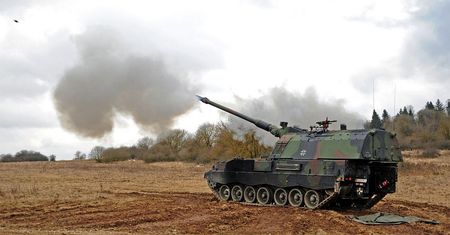 Niemieckie Panzerhaubitze 2000 trafiły na front. To broń o wyjątkowych możliwościach