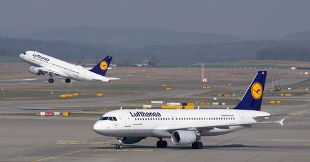 Dramat na wysokości 11 tysięcy metrów! Pilot Lufthansy zasłabł, drugi był w toalecie – samolot przez 10 minut bez kontroli