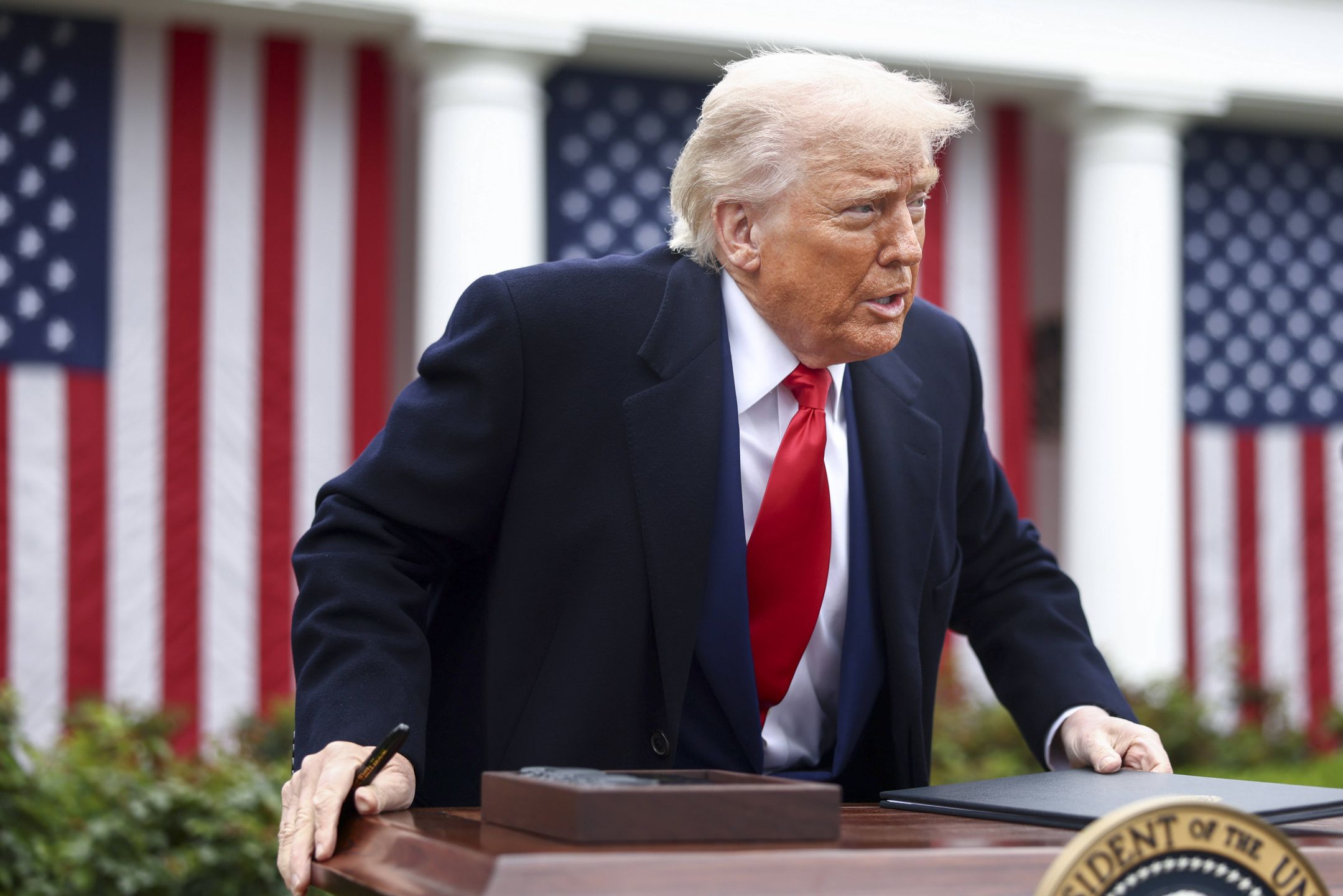 Negocjacje USA-Iran. Trump o "bardzo ważnym spotkaniu"