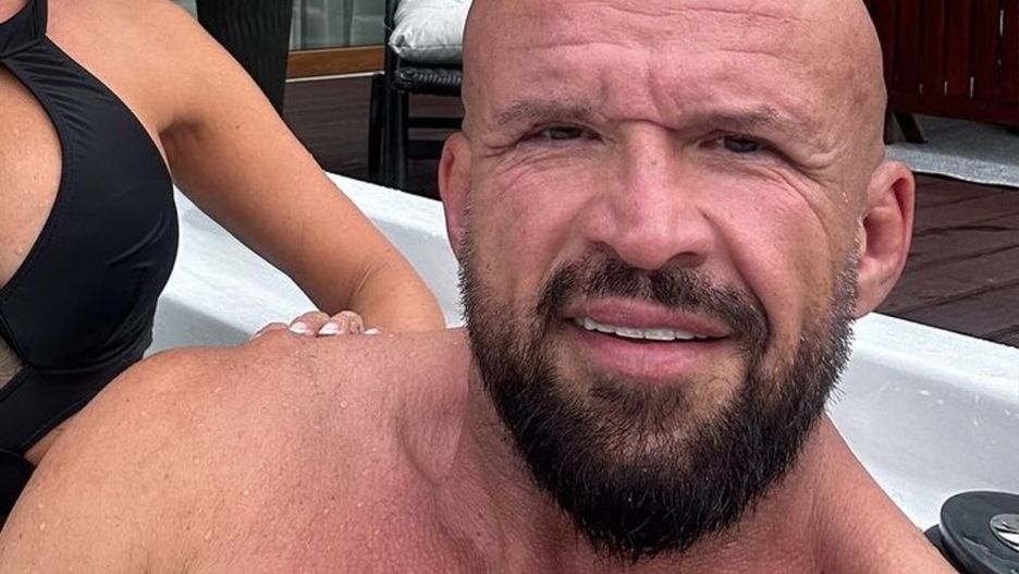 Tomasz Oświęcimski relaksuje się w jacuzzi z byłą żoną 