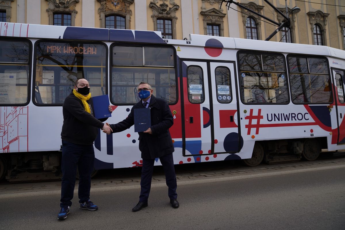 Wrocław. Uniwersytet pomoże MPK. Biolodzy zaprojektują zielone torowiska i przystanki