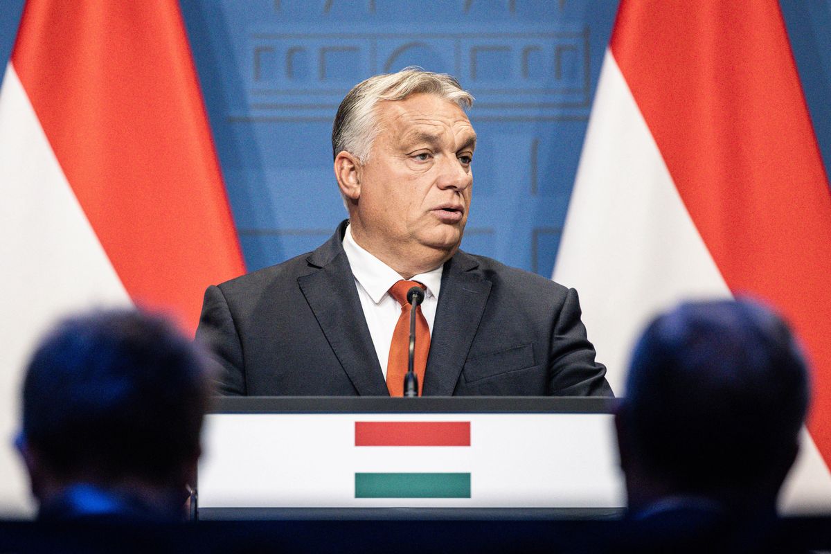 Źródło PAP: Węgry odblokowały weto wobec 18 mld euro wsparcia UE dla Ukrainy