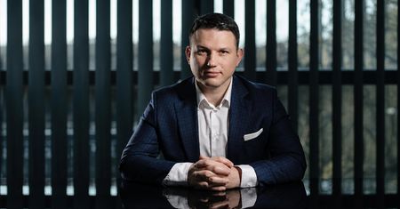 Grupa Mentzen ze stratą w II kwartale. Spadły przychody i liczba klientów
