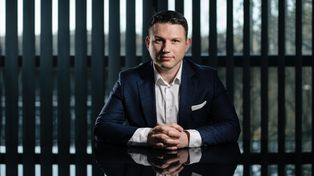 Grupa Mentzen ze stratą w II kwartale. Spadły przychody i liczba klientów