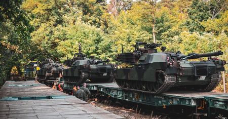 Polskie Abramsy już w drodze. "Najdłuższy transport operacyjny"