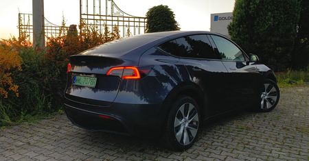 Odświeżona Tesla Model Y nie będzie gotowa w tym roku. Musk wyjaśnia