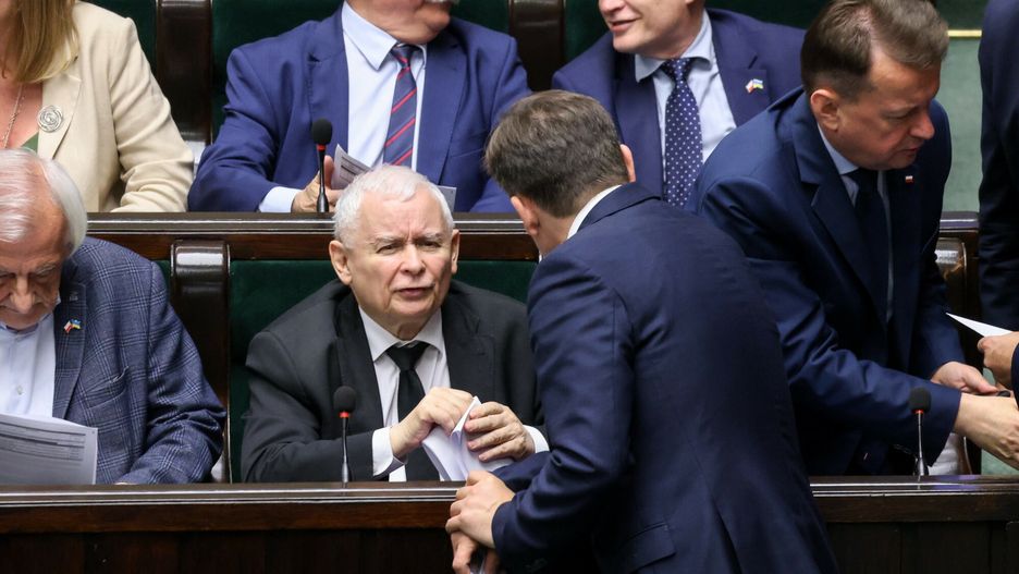 Jarosław Kaczyński rozmawia ze Zbigniewem Ziobrą