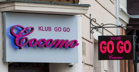 Oszustwa w klubach go-go. 82 oskarżonych, gangiem kierował policjant