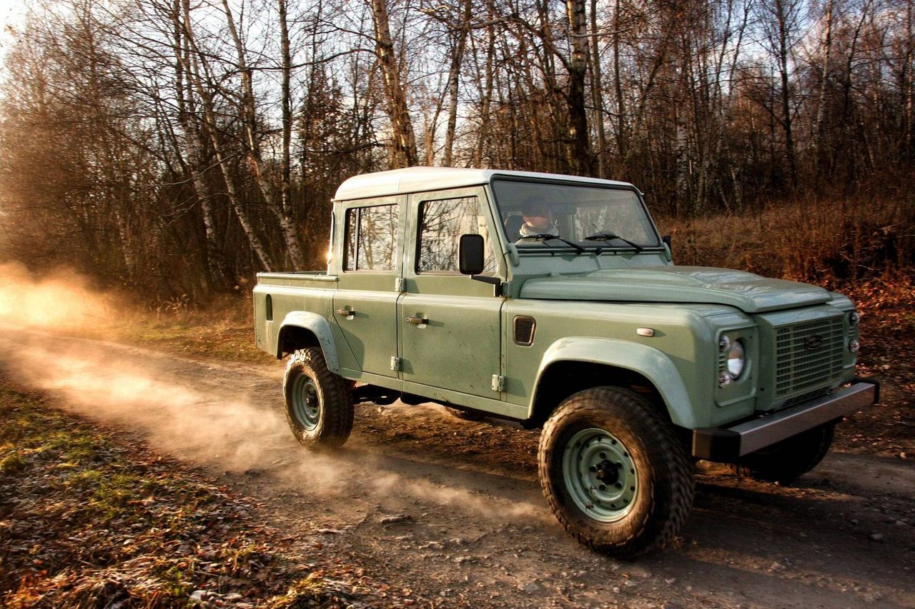 Land Rover Defender od Land Serwis (2019) (fot. Land Serwis)