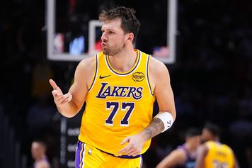 Znany klub NBA sprzedany. Za rekordową kwotę. Oto kto kupił Lakersów