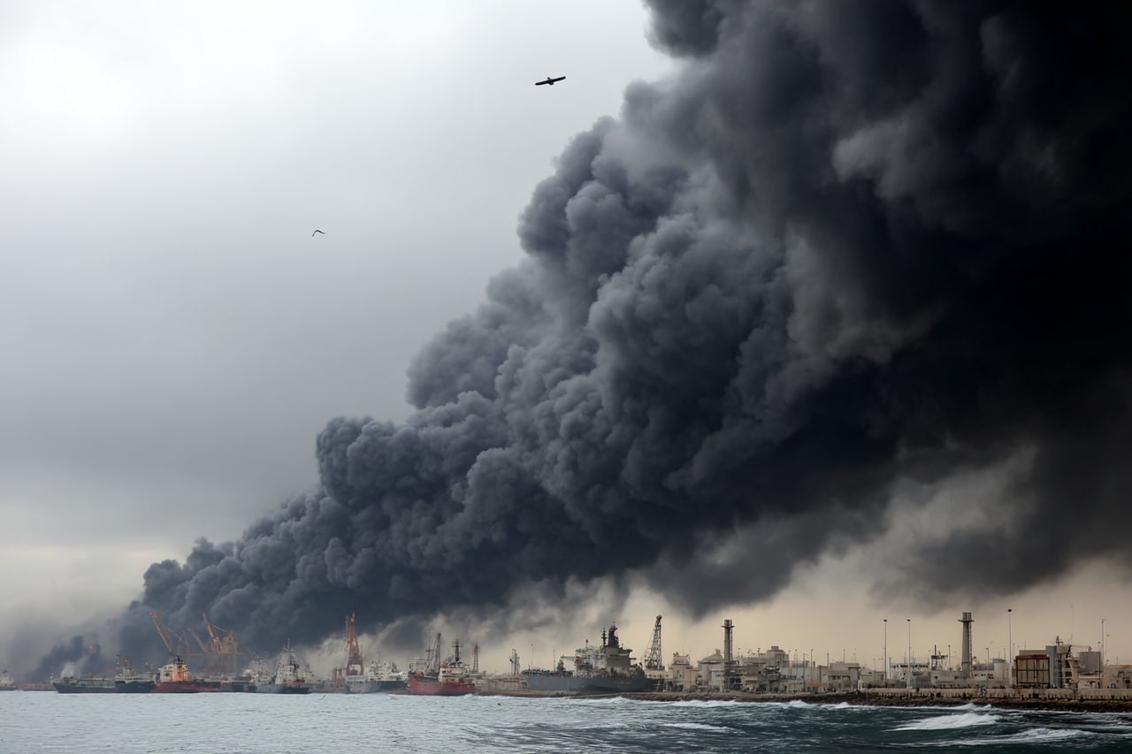 Iran kontratakuje w Bahrajnie – czy obrona powietrzna USA ma dziury większe niż w szwajcarskim serze?