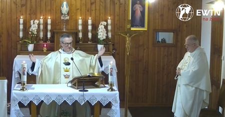 KRRiT przyznała darmową koncesję katolickiej telewizji. "Nadawca społeczny"