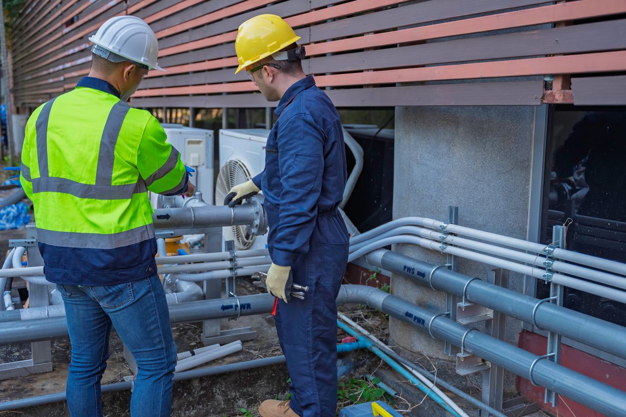 Wielki spadek. Cudzoziemcy przekazali znacznie mniej pieniędzy za granicę