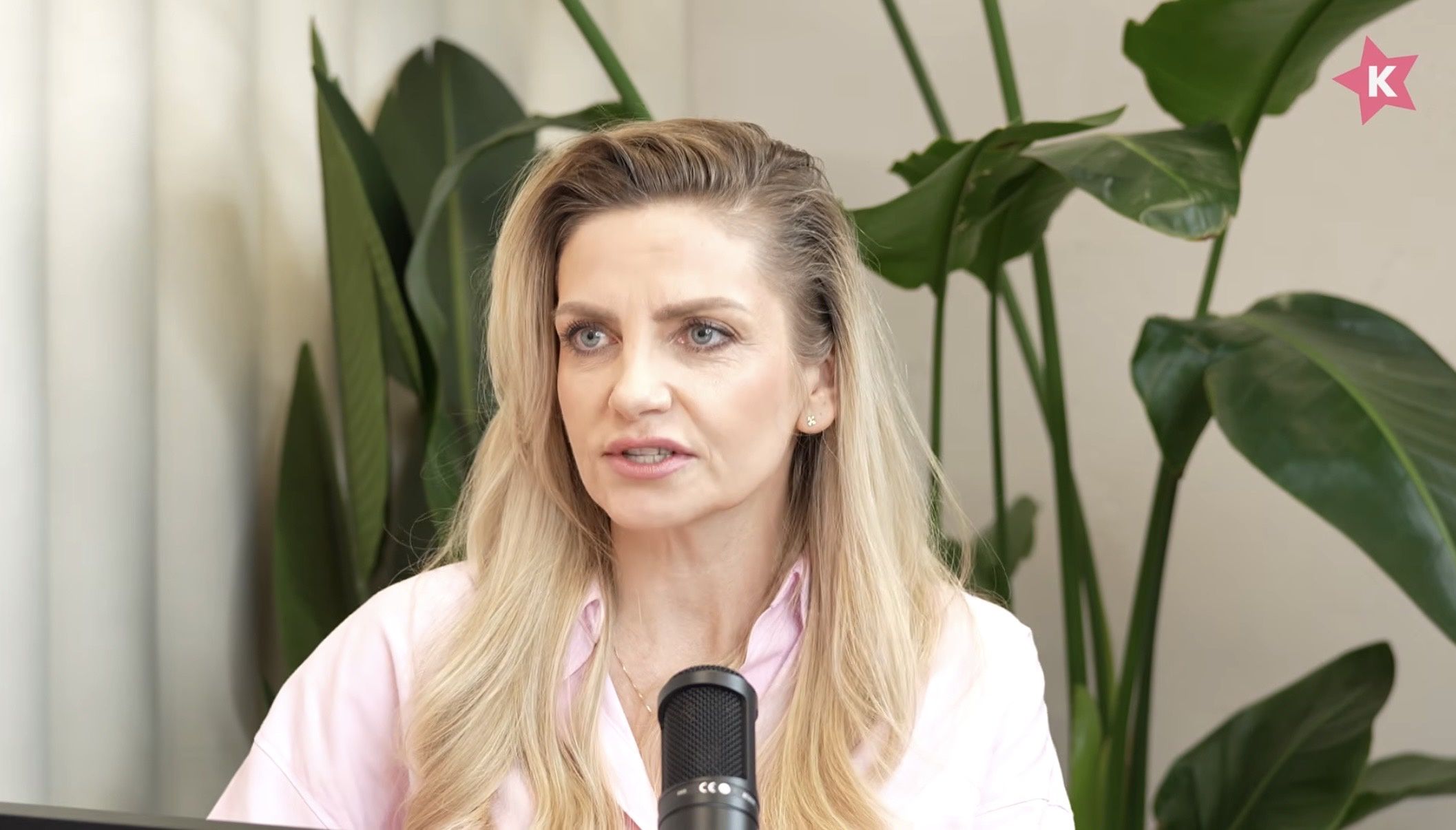 Maja Frykowska podczas rozmowy 