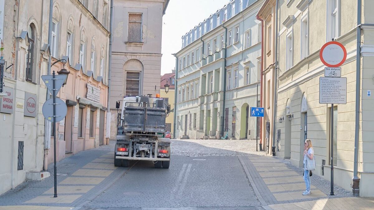 System kamer ujawni kierowców wjeżdżających bez zezwolenia na teren Starego Miasta