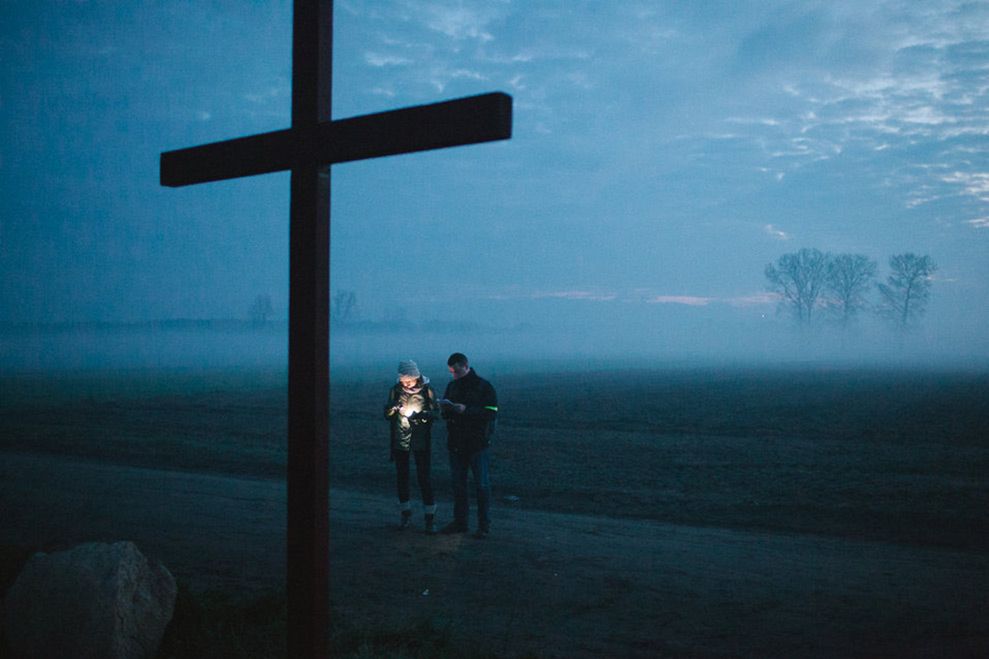 Fotografia uliczna w czasach propagandy. Jak się do niej zabrać? [poradnik]