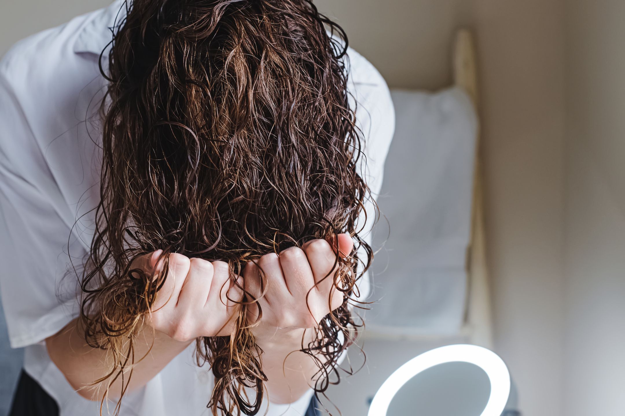 Woman scrunching her hair to form curls. Applying curly method for hair styling
Diana Vyshniakova
hands, scrunch, scrunching, wet, applying, hair, female, woman, curly, care, style, adult, hair care, treatment, natural, brunette, curl, method, long, lifestyle, person, product, brown, cosmetic, styling, wellness, conditioner, step, bathroom, scrunchies, cream, mousse, texture, waves, wavy, curls, gel, close-up, light, hands, scrunch, scrunching, wet, applying, hair, female, woman, curly, care, style, adult, hair care, treatment, natural, brunette, curl, method, long, lifestyle, person, product, brown, cosmetic, styling, wellness, conditioner, step, bathroom, scrunchies, cream, mousse, texture, waves, wavy, curls, gel, close-up, light