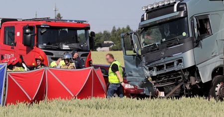 Elżbietów. Nie żyje 3 dzieci. Policja podała przyczynę makabrycznego wypadku