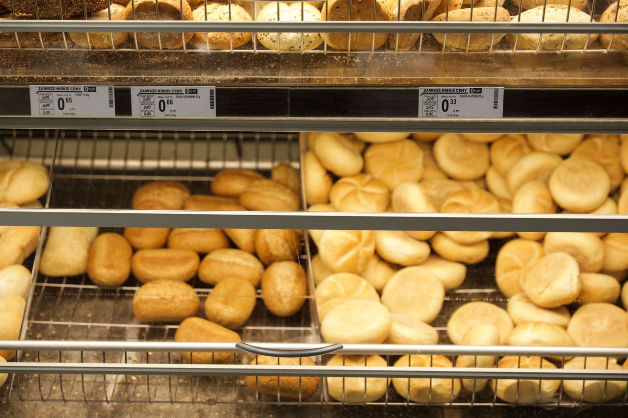 Kupujesz pieczywo w Biedronce? Zerknij na tę szufladę