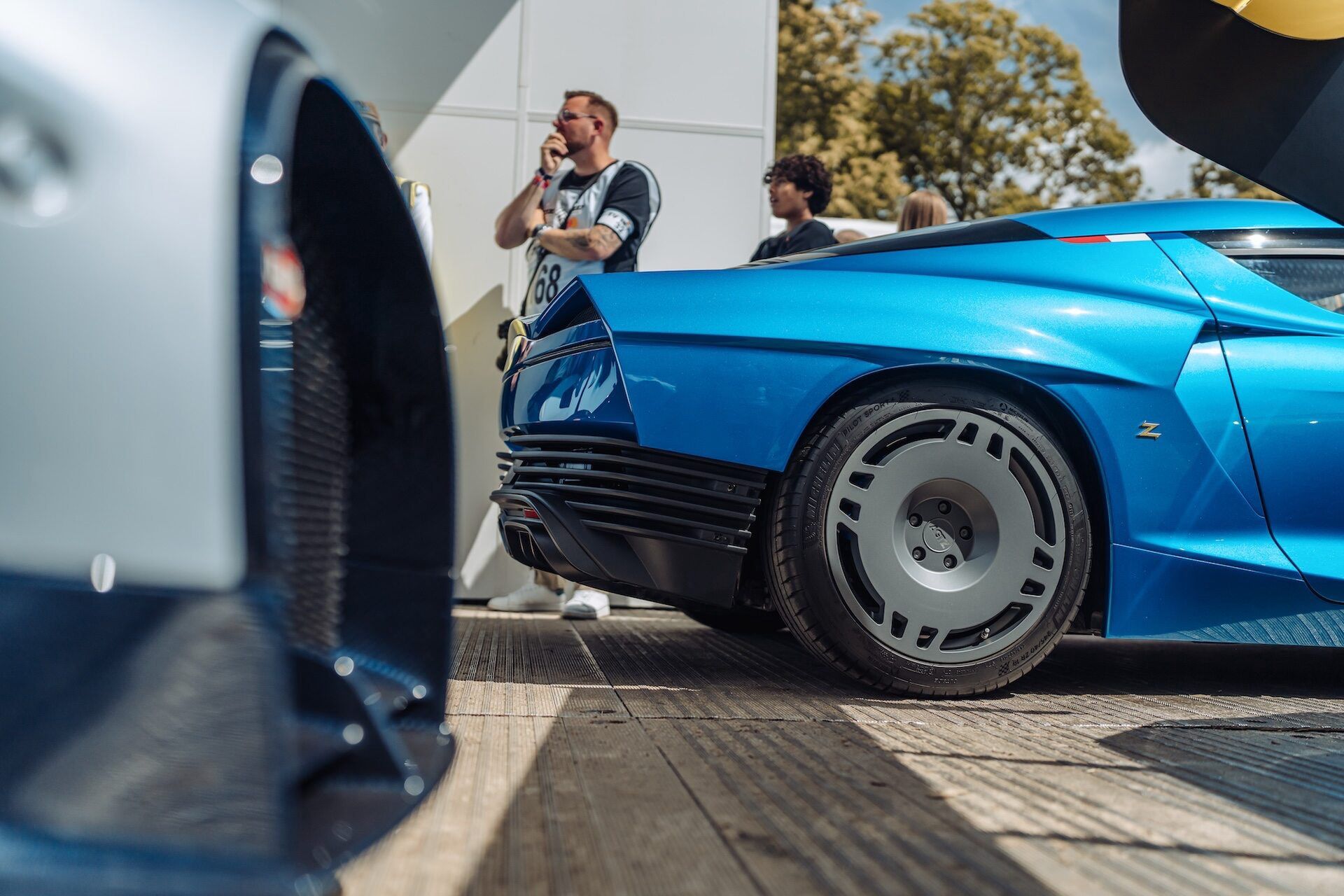 AGTZ Twin Tail w Goodwood