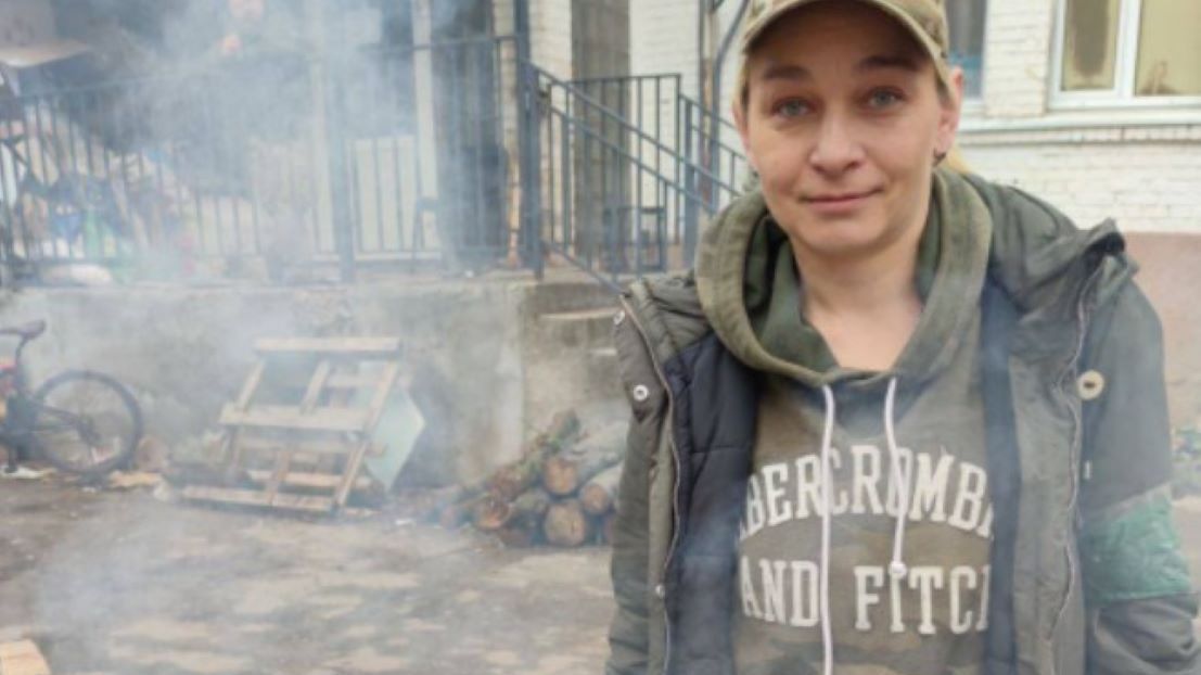 Mama ukraińskiej dziennikarki zrobiła coś niezwykłego dla żołnierzy w Buczy 
