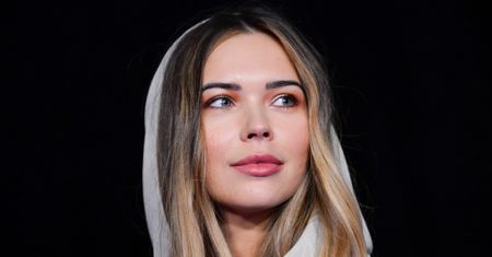 Dziadkowie wysłali Sandrę do USA "ZA KARĘ". "Nie miałam nic do gadania. Wsadzono mnie do samolotu"