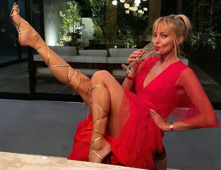 Izabella Scorupco wygląda jak nastolatka