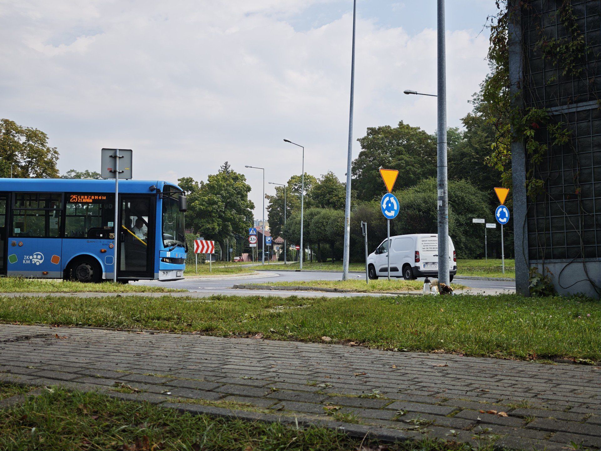 Małopolskie rekordy niskich cen. Tu metr kwadratowy kosztuje nawet o połowę mniej