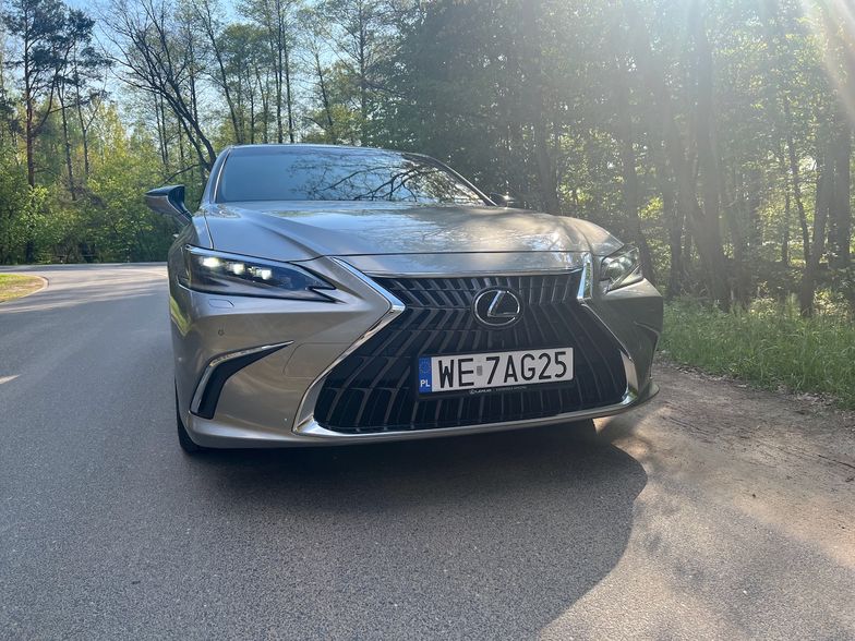 Lexus kończy z modelem ES jaki znamy. Co w zamian?