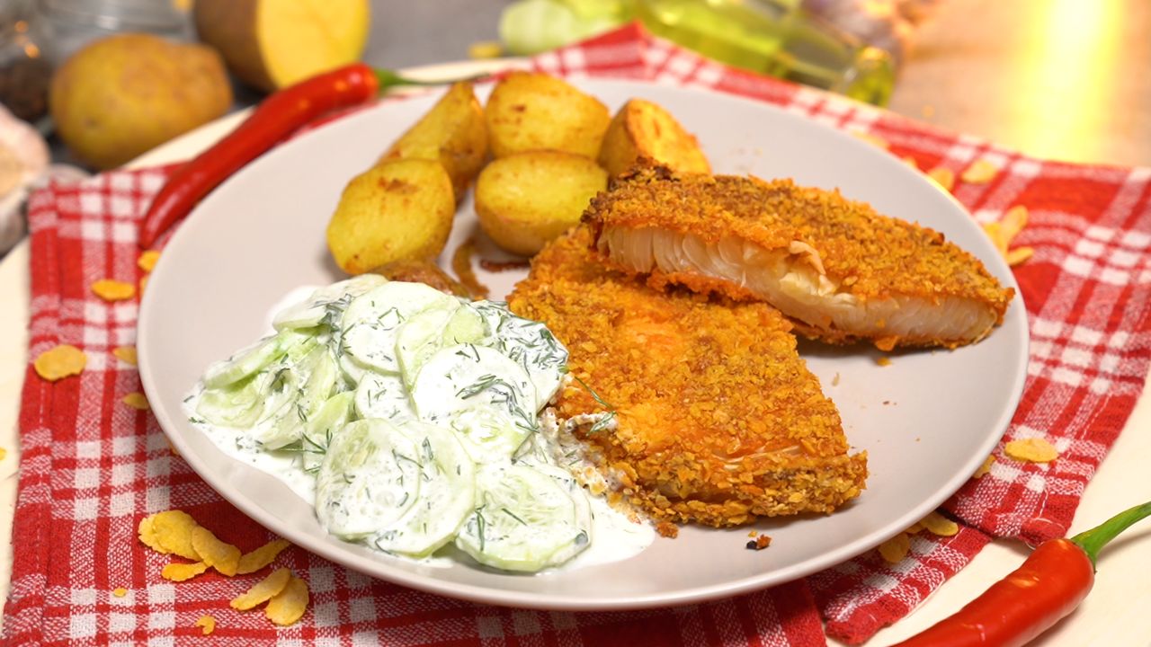 Cabbage cutlets take center stage in meatless dinner delight