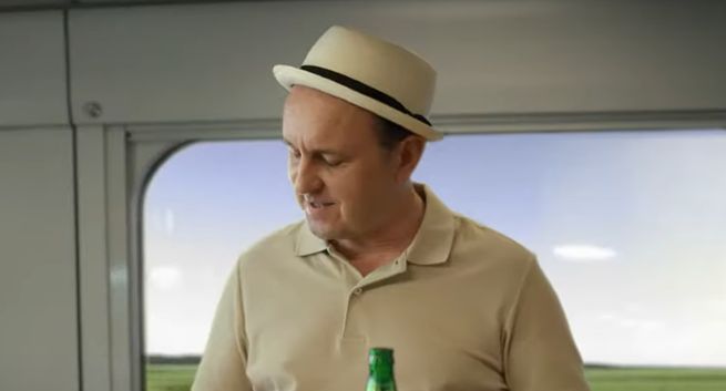 Zakaz reklamy piwa już przed godz. 22.00? Jest stanowisko KRRiT